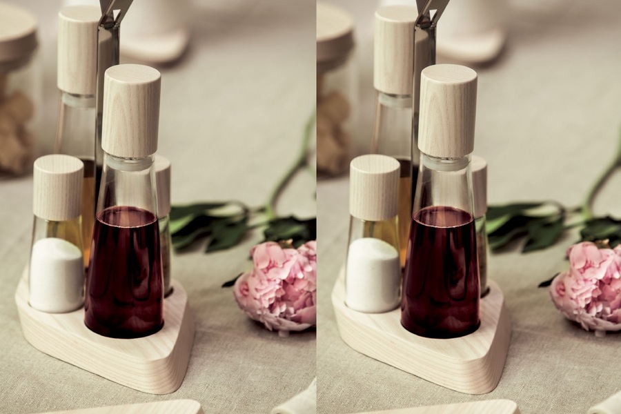 Trattoria Olíu og ediksflöskur með salt/piparstaukum